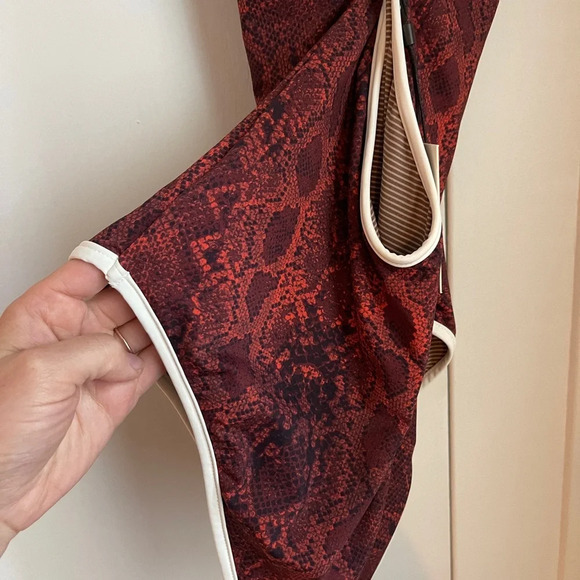RARE NWT acacia swimwear Ivy Full-piece Amber Python medium snakeskin - Picture 6 of 7
